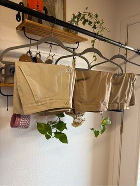 Nike Men's Beige/Tan Chino Shorts